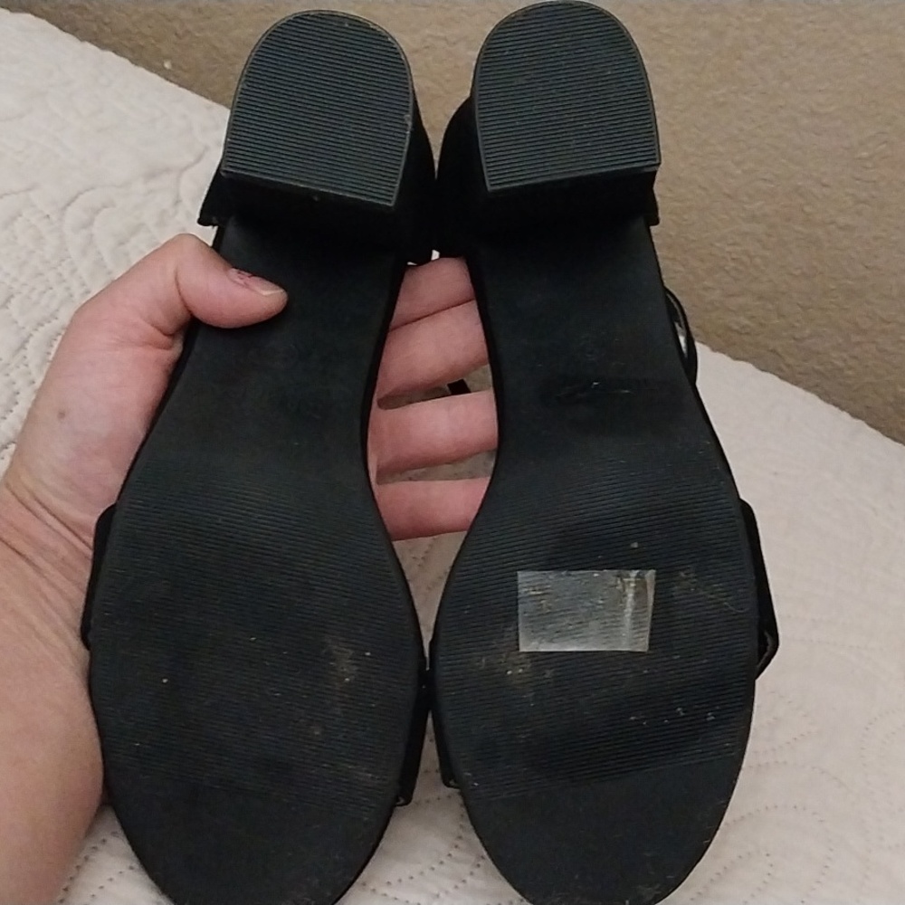 Zapatillas  negras - Picture 3 of 3